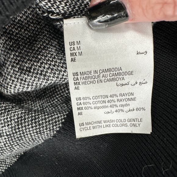 Bar III Cropped Black White Plaid Knit Sweater Casual Preppy M Dark Academia - Picture 7 of 7